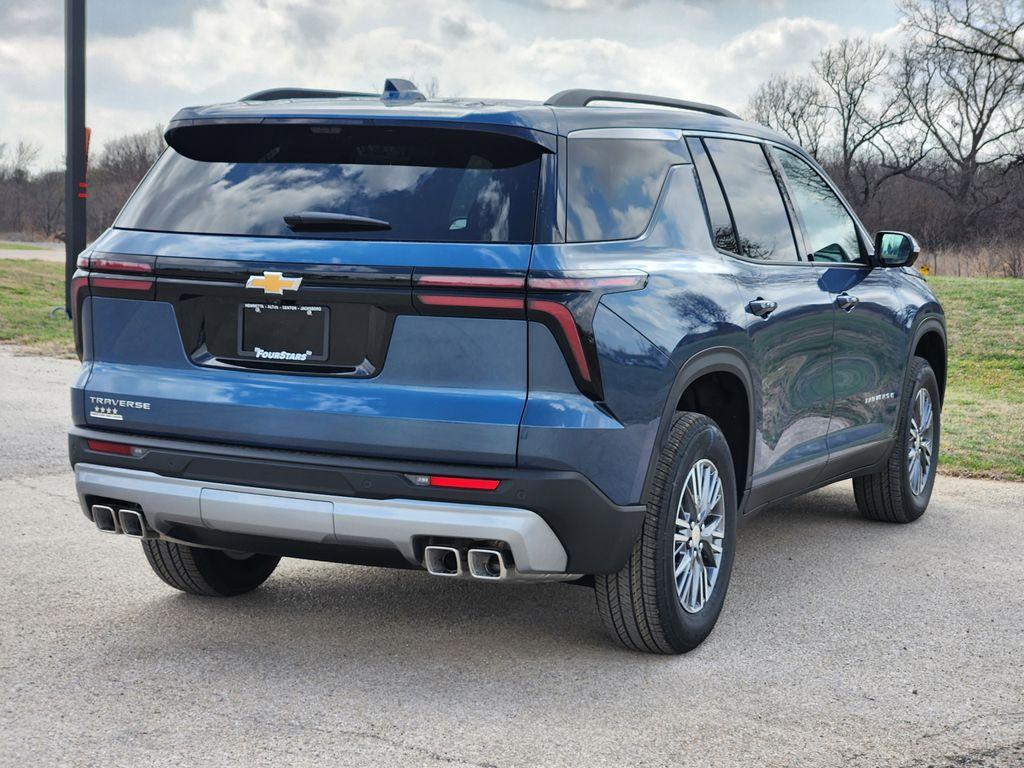 new 2026 Chevrolet Traverse car, priced at $43,445