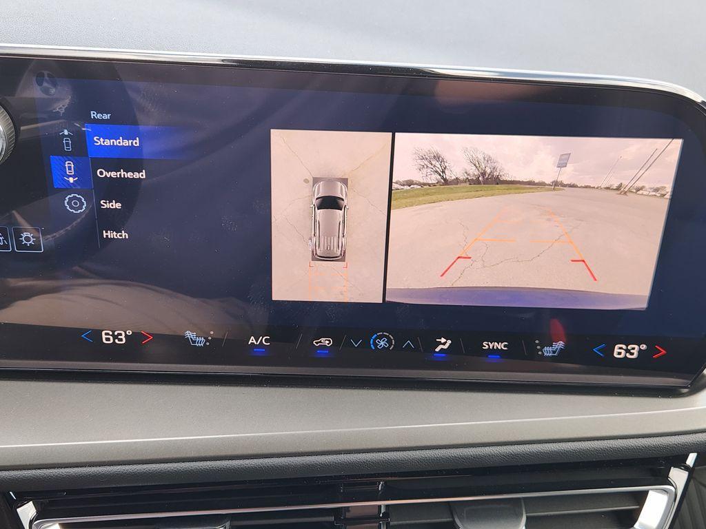 new 2026 Chevrolet Traverse car, priced at $43,445