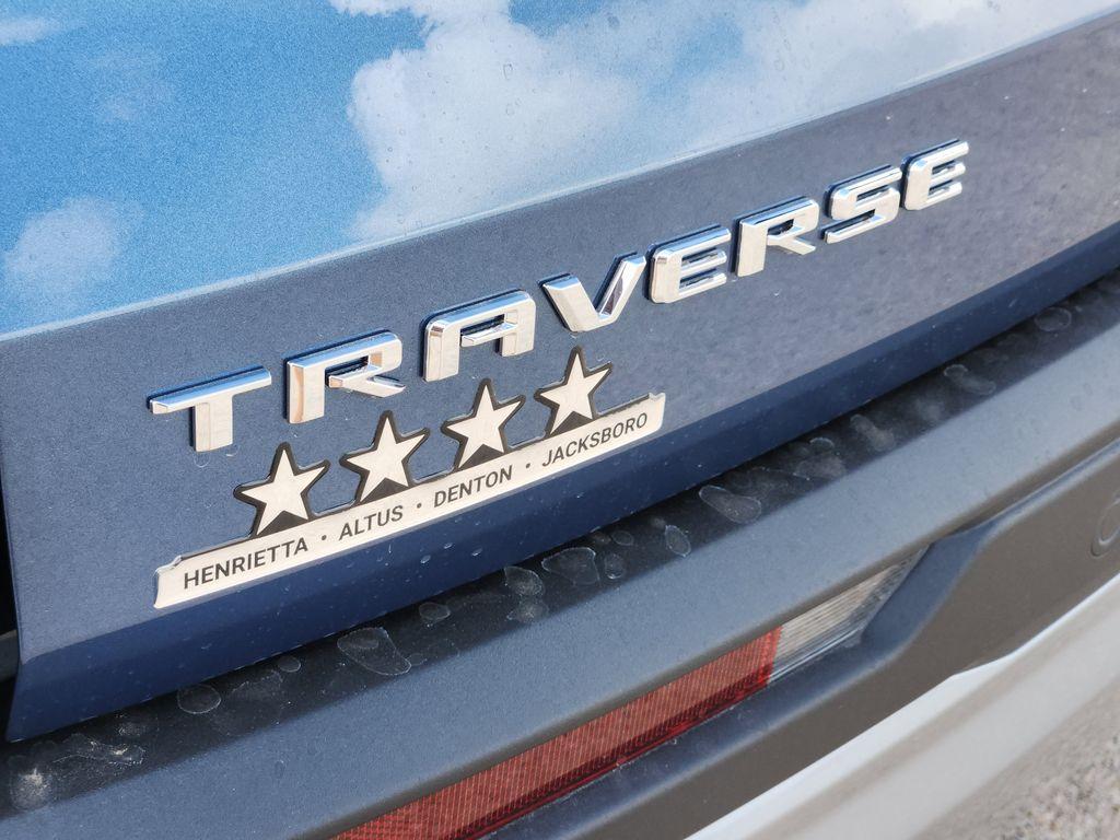 new 2026 Chevrolet Traverse car, priced at $43,445