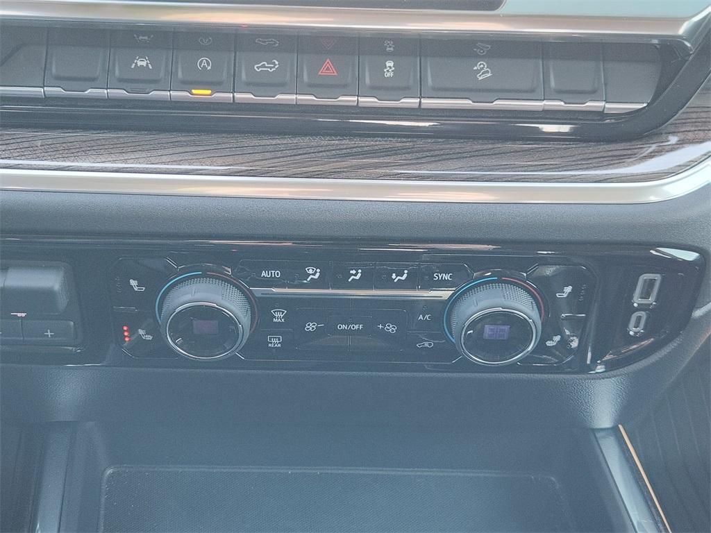 used 2025 Chevrolet Silverado 1500 car, priced at $53,555