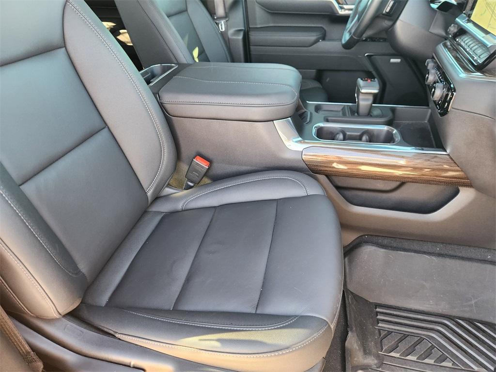 used 2025 Chevrolet Silverado 1500 car, priced at $53,555