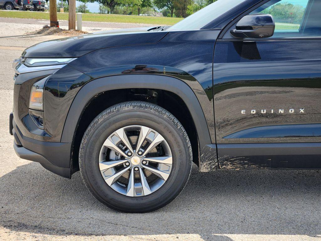 new 2026 Chevrolet Equinox car, priced at $32,832
