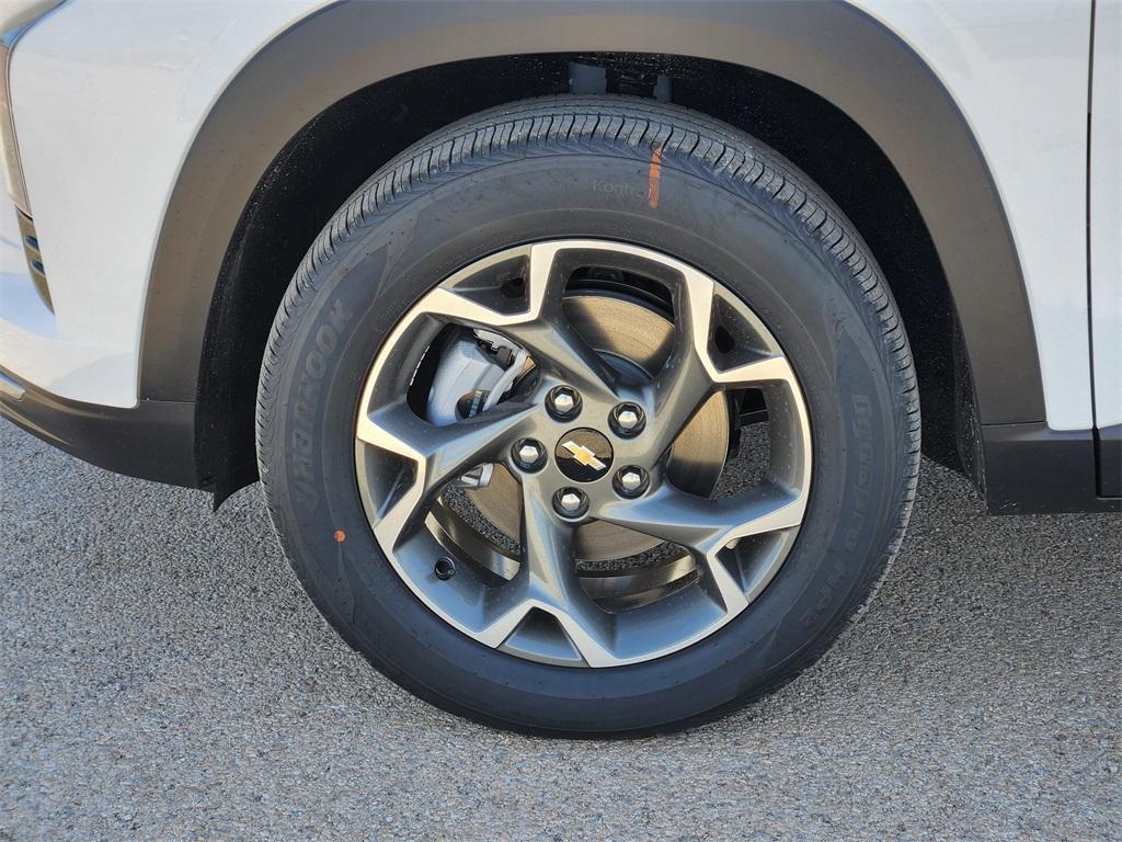 new 2026 Chevrolet Trax car, priced at $25,650