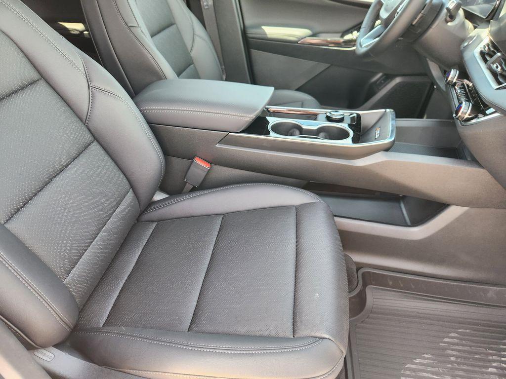 new 2026 Chevrolet Equinox car, priced at $34,842
