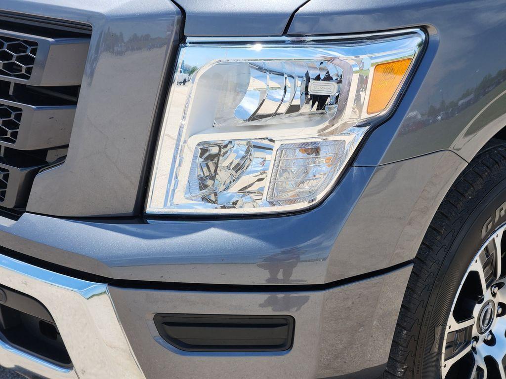 used 2024 Nissan Titan car, priced at $34,623