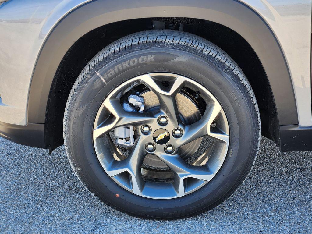 new 2026 Chevrolet Trax car, priced at $25,650