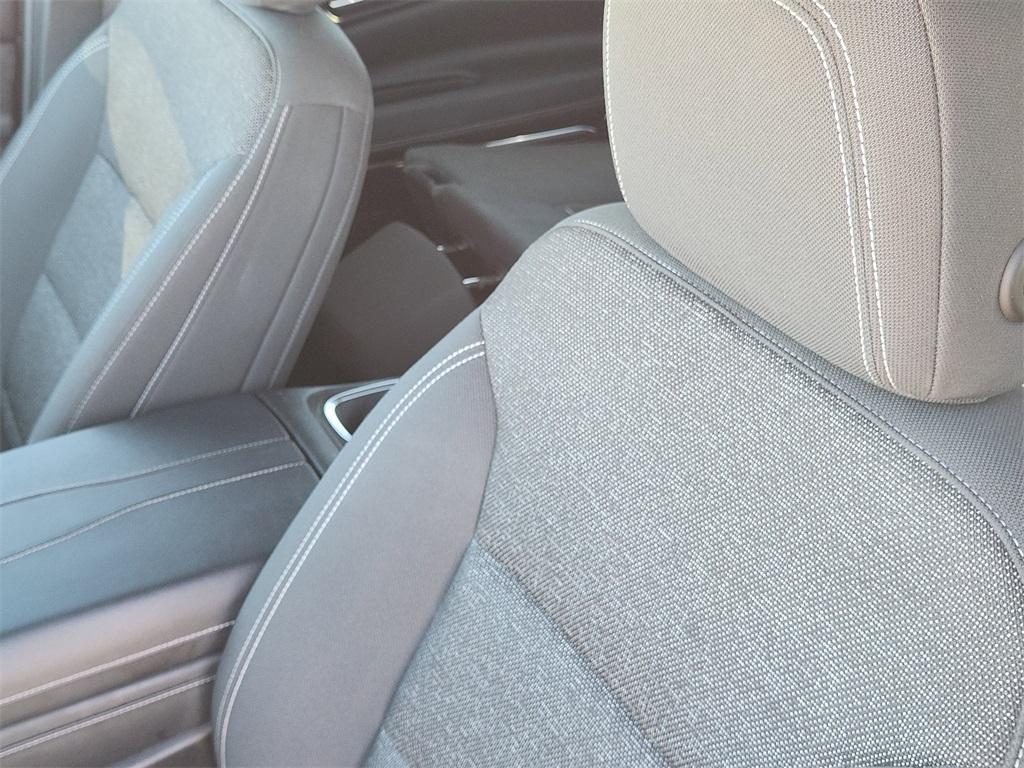 used 2024 Chevrolet Traverse car, priced at $32,656