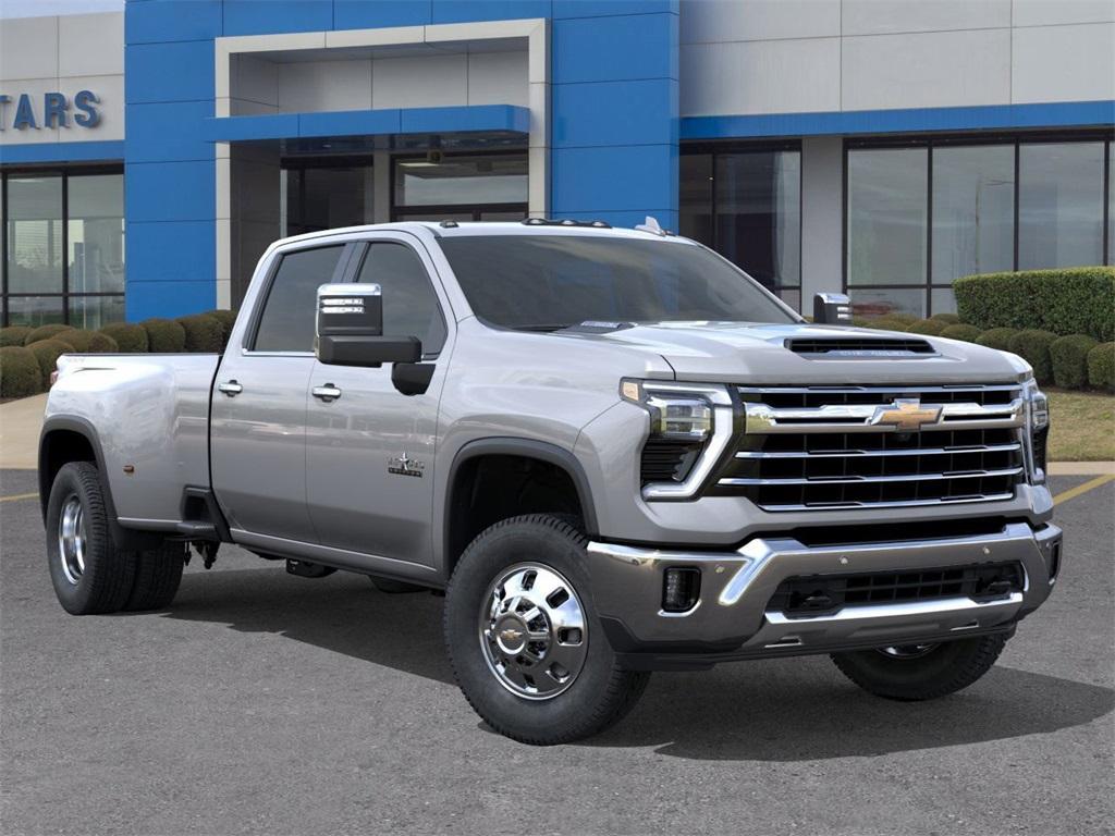 new 2026 Chevrolet Silverado 3500 car, priced at $82,214