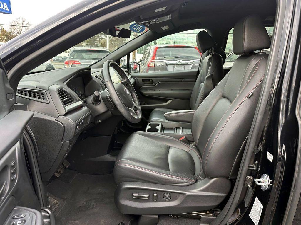 used 2023 Honda Odyssey car, priced at $34,999