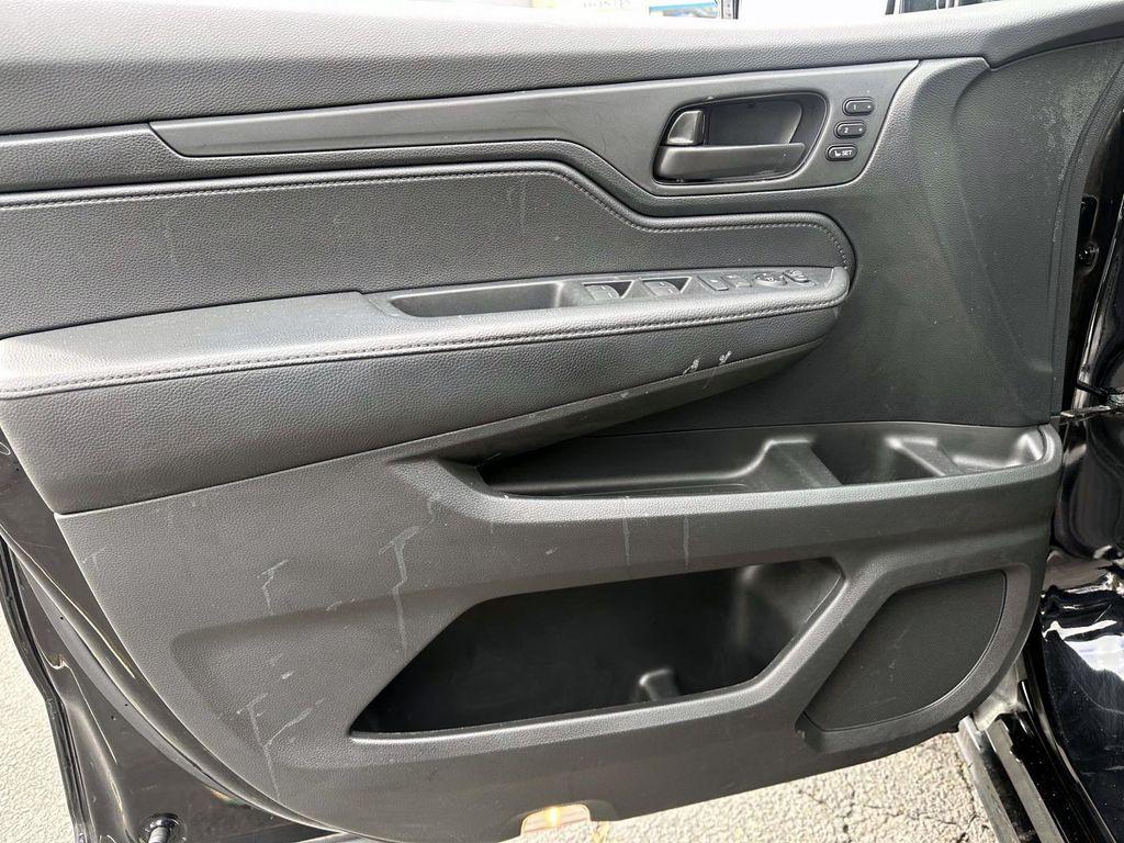 used 2023 Honda Odyssey car, priced at $34,999