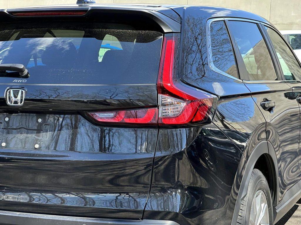 used 2024 Honda CR-V car, priced at $30,999
