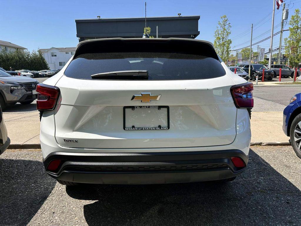 used 2024 Chevrolet Trax car, priced at $20,995
