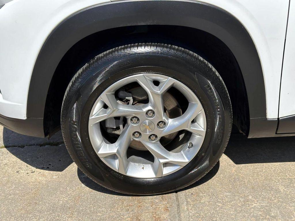 used 2024 Chevrolet Trax car, priced at $20,995