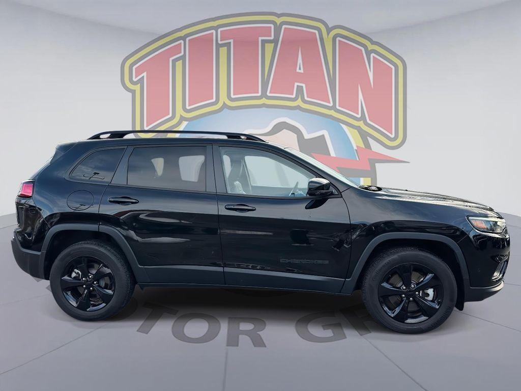 used 2023 Jeep Cherokee car, priced at $30,979