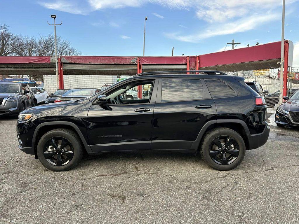 used 2023 Jeep Cherokee car, priced at $30,979