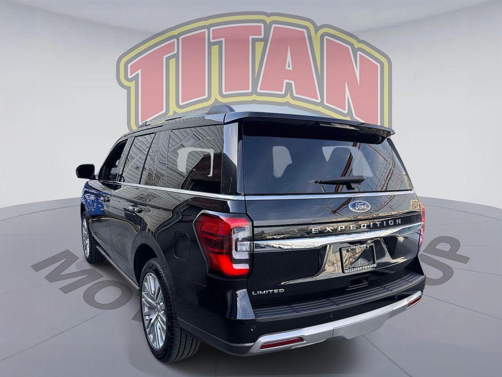 used 2024 Ford Expedition car, priced at $62,897