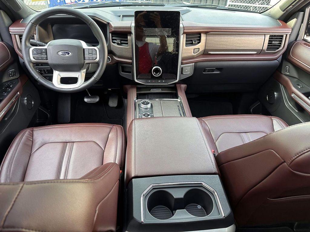 used 2024 Ford Expedition car, priced at $62,897