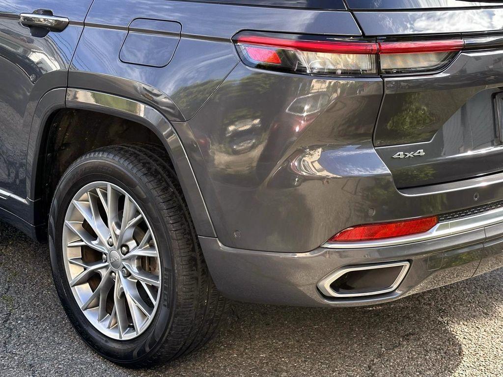 used 2022 Jeep Grand Cherokee car, priced at $41,172