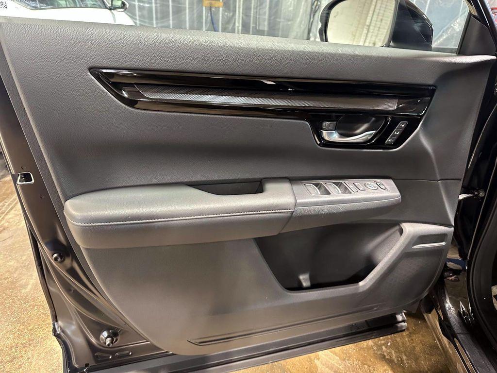 used 2025 Honda CR-V car, priced at $32,999