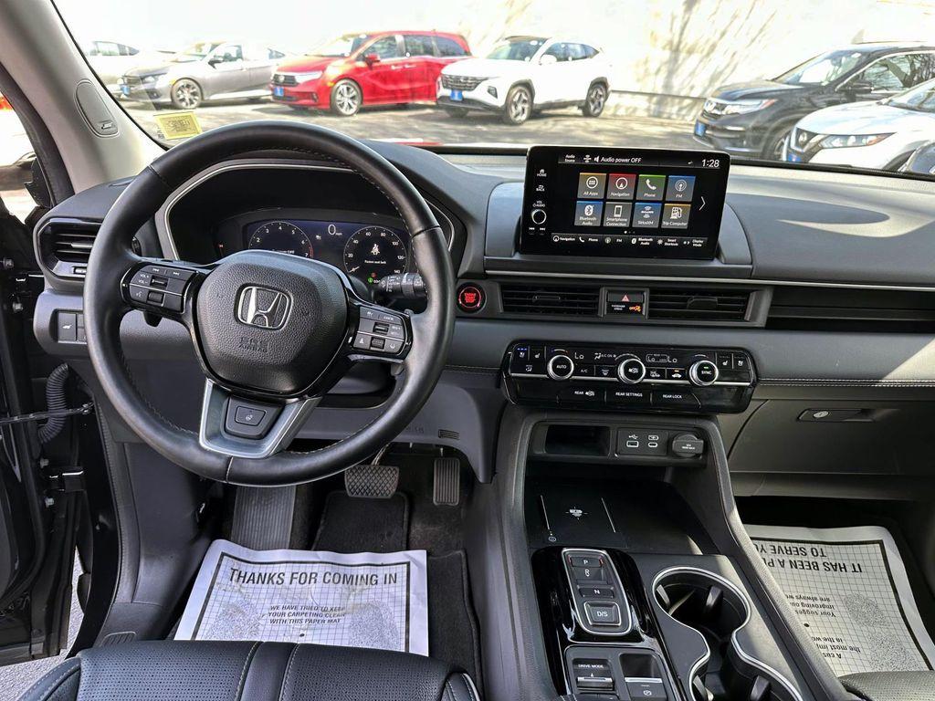 used 2024 Honda Pilot car, priced at $44,595