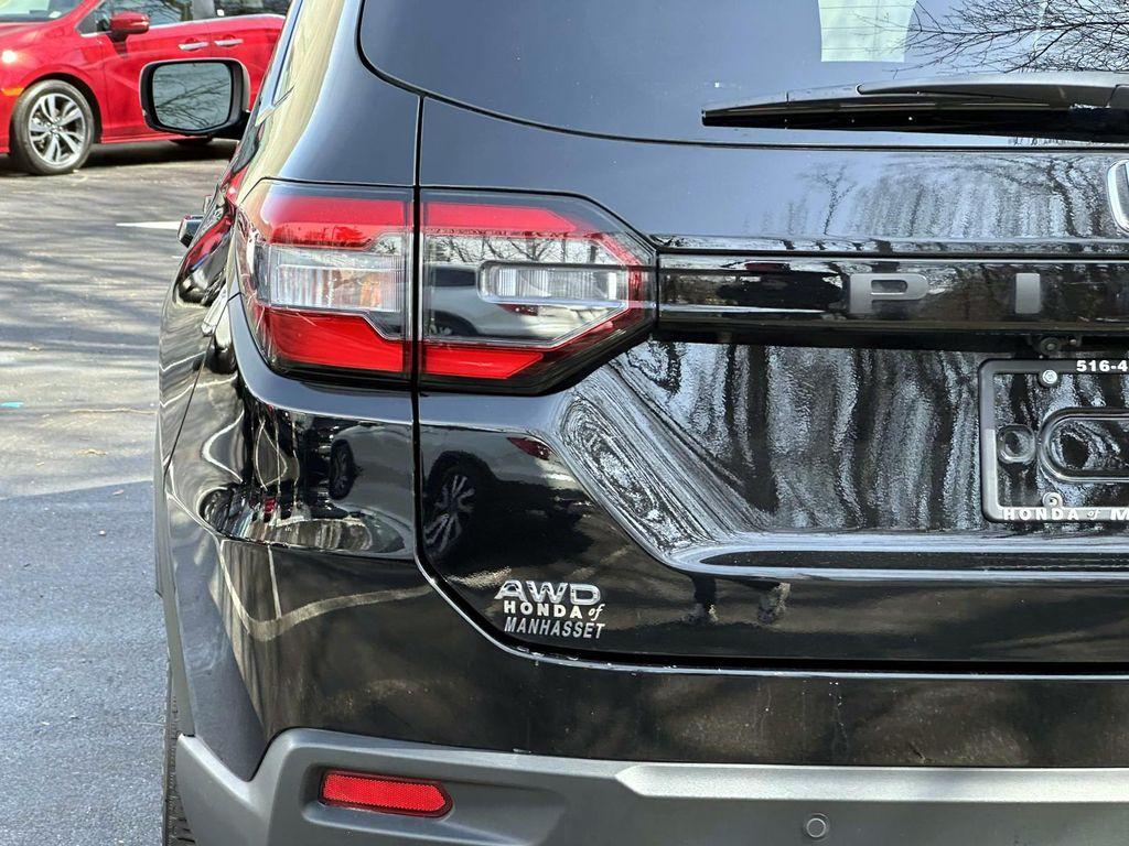 used 2024 Honda Pilot car, priced at $44,595