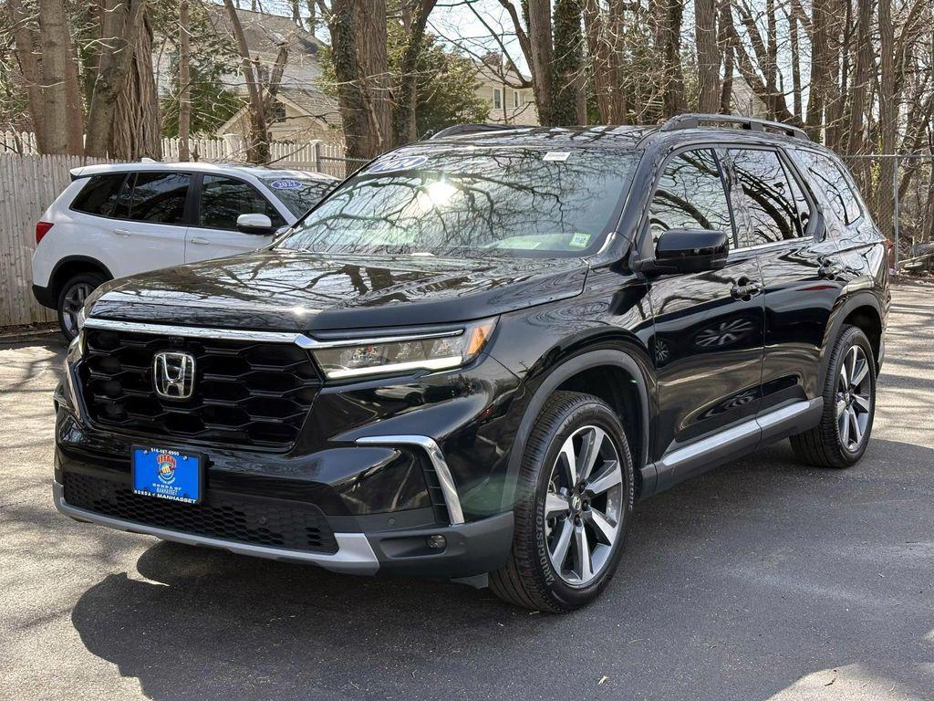 used 2024 Honda Pilot car, priced at $44,595