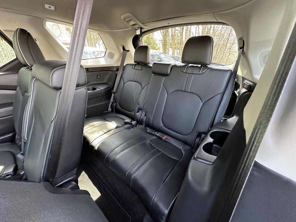 used 2024 Honda Pilot car, priced at $44,595