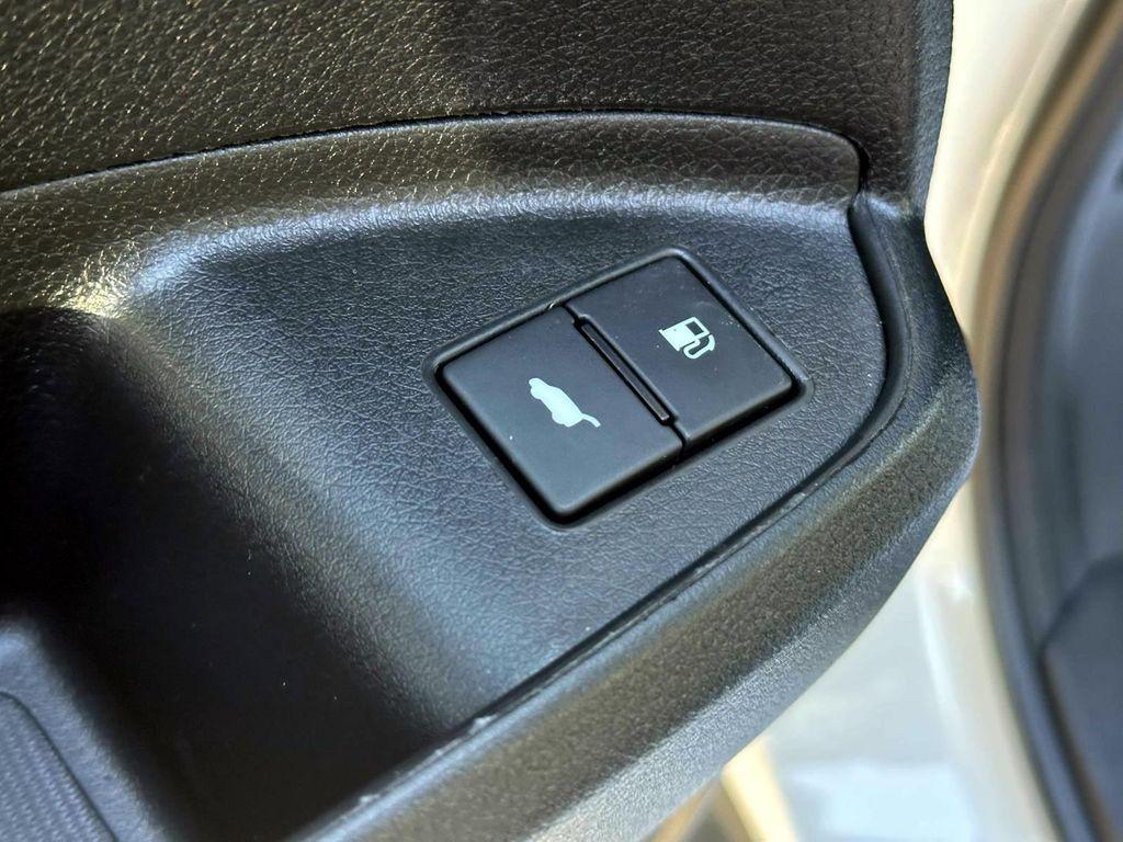 used 2021 Honda Pilot car, priced at $31,500