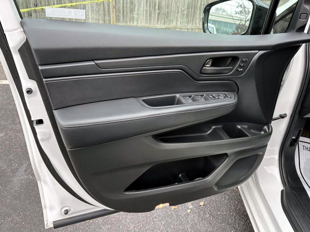 used 2024 Honda Odyssey car, priced at $35,999