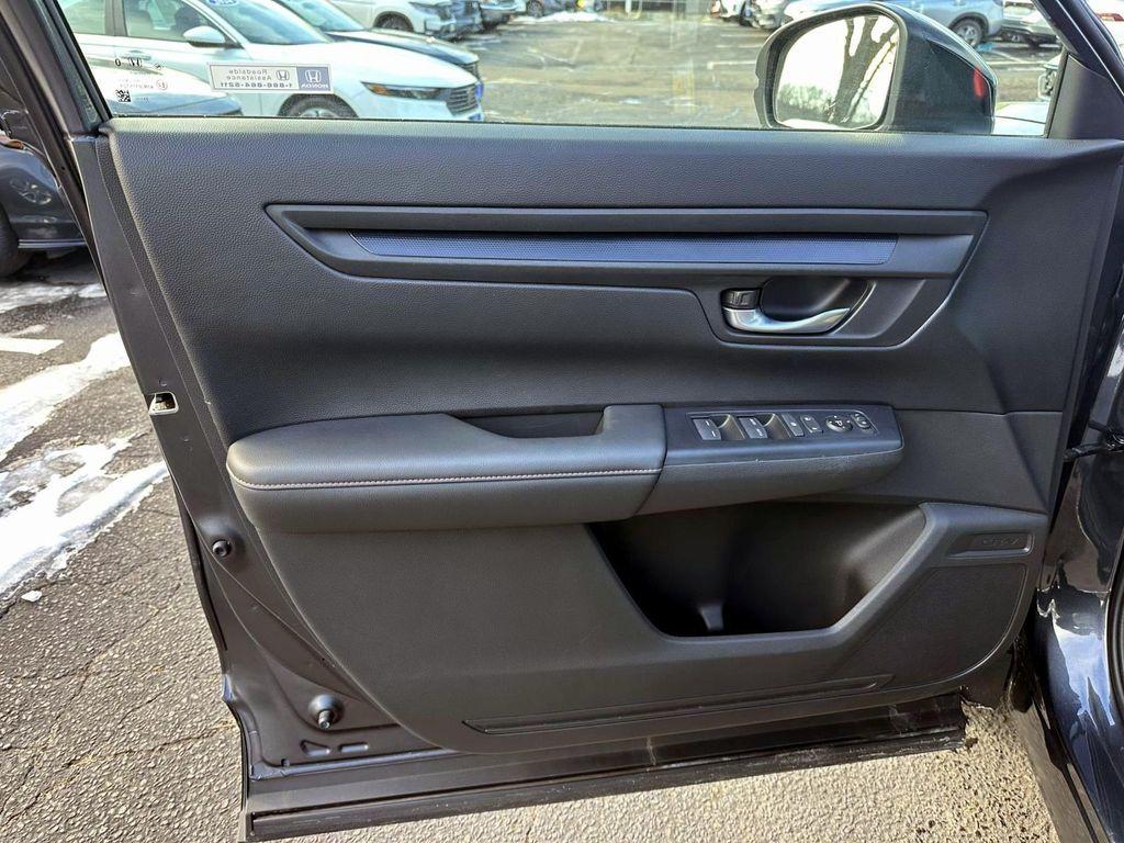 used 2024 Honda CR-V Hybrid car, priced at $31,999