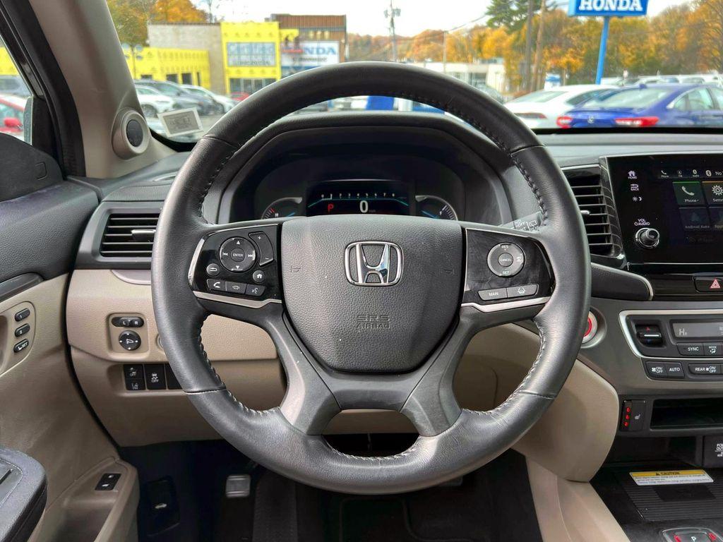 used 2022 Honda Pilot car, priced at $32,999