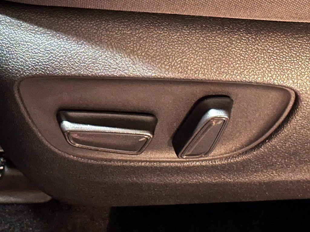 used 2023 Toyota Highlander car, priced at $32,354