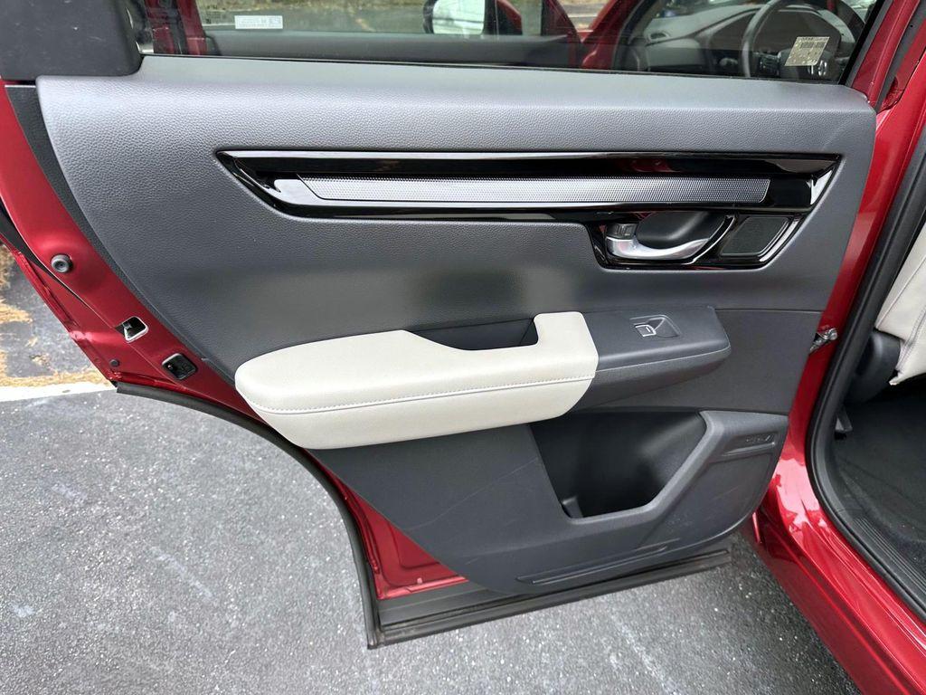 used 2023 Honda CR-V car, priced at $30,999