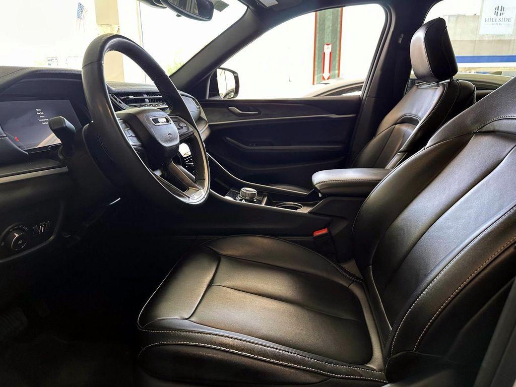 used 2024 Jeep Grand Cherokee car, priced at $32,972