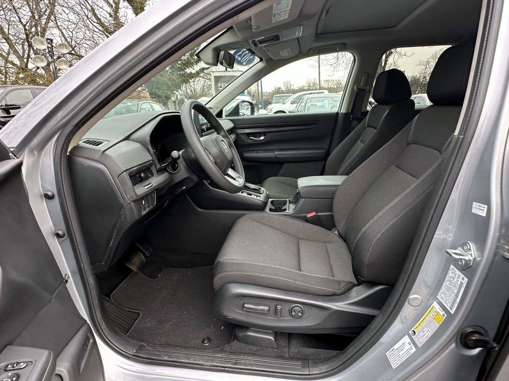 used 2023 Honda CR-V car, priced at $27,999