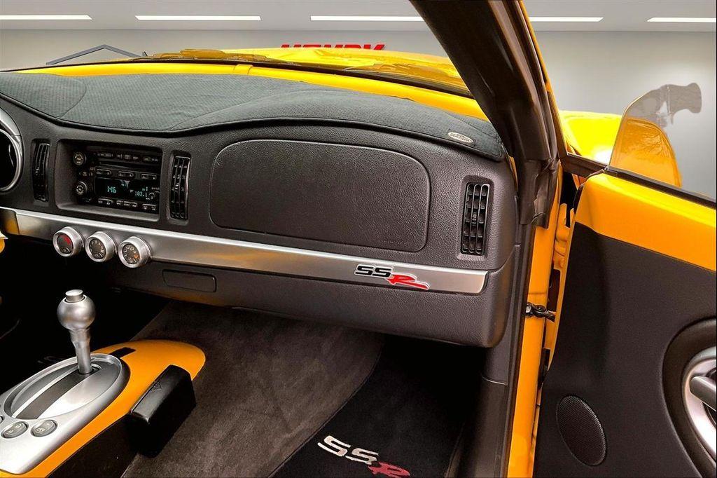 used 2004 Chevrolet SSR car, priced at $21,900