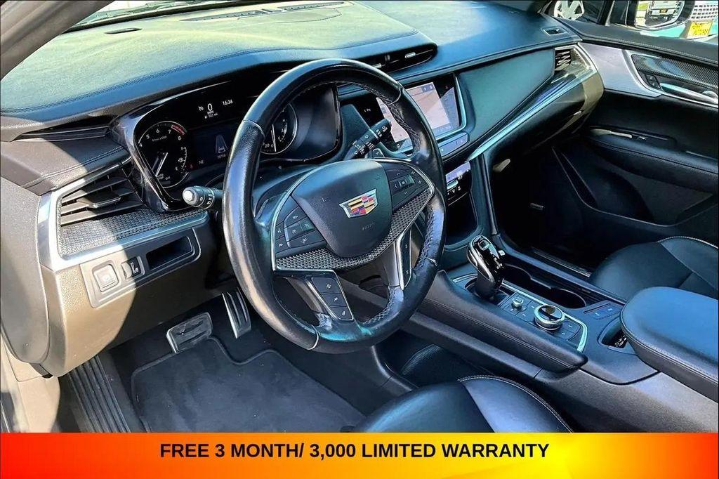 used 2021 Cadillac XT5 car, priced at $26,500