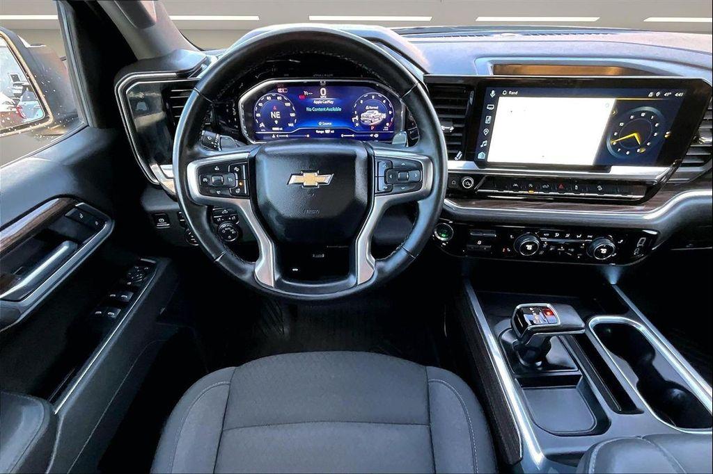 used 2025 Chevrolet Silverado 1500 car, priced at $43,900