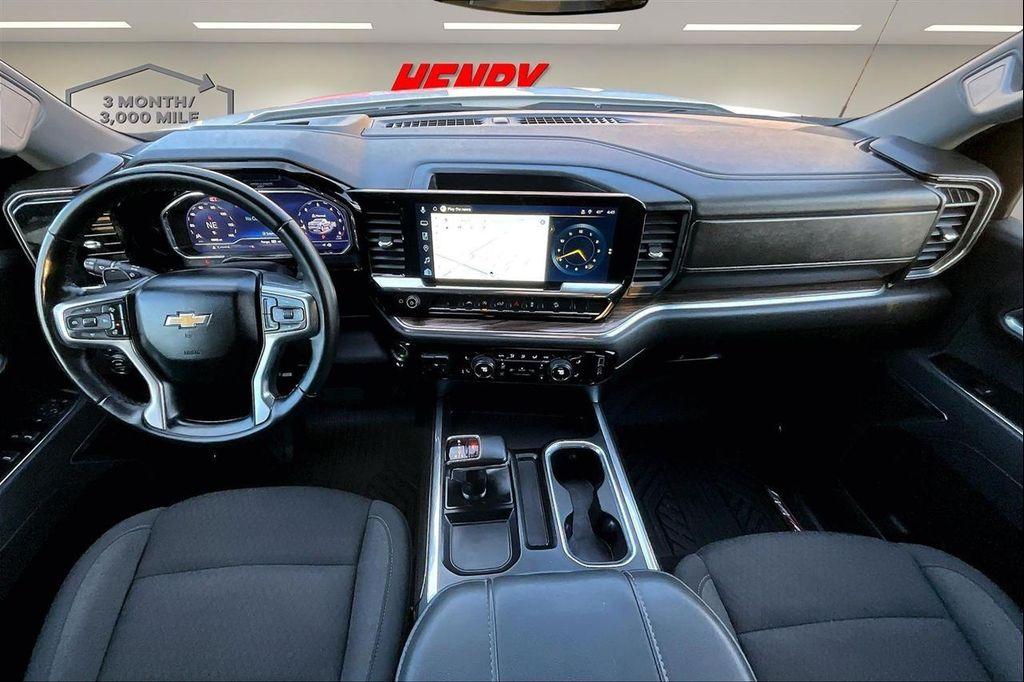 used 2025 Chevrolet Silverado 1500 car, priced at $43,900