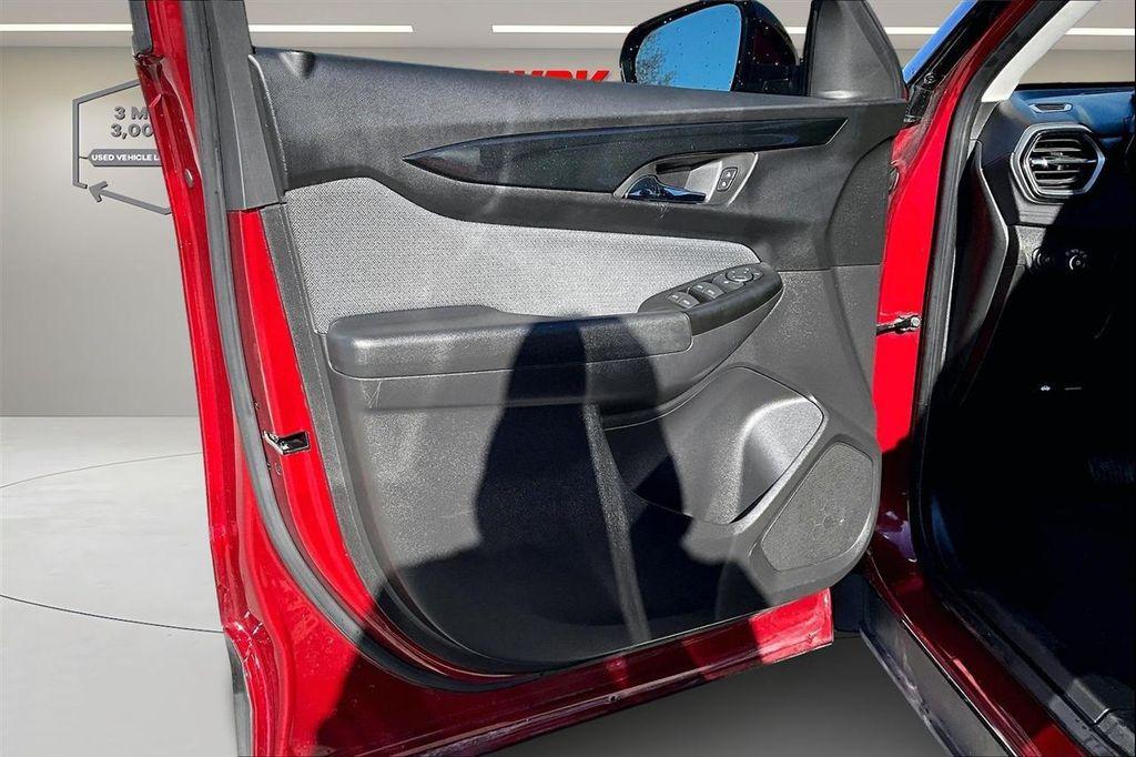 used 2024 Chevrolet TrailBlazer car, priced at $20,500