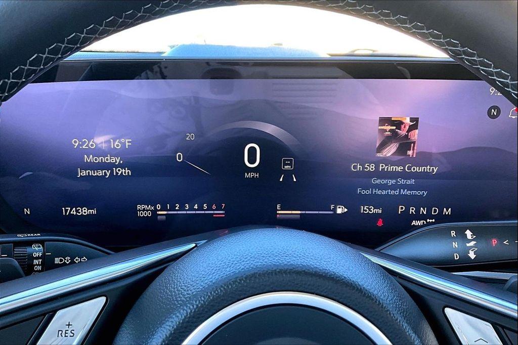 used 2025 Buick Envision car, priced at $28,500