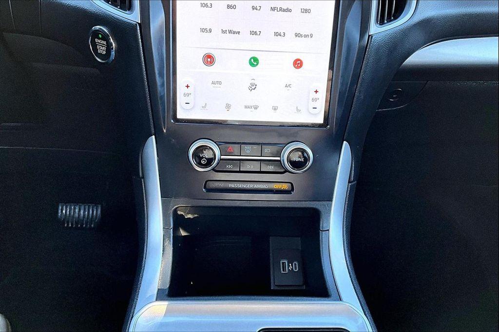 used 2023 Ford Edge car, priced at $22,900