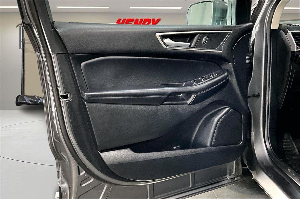 used 2023 Ford Edge car, priced at $21,900