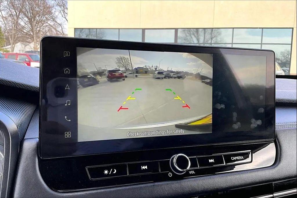 used 2025 Mitsubishi Outlander car, priced at $25,900