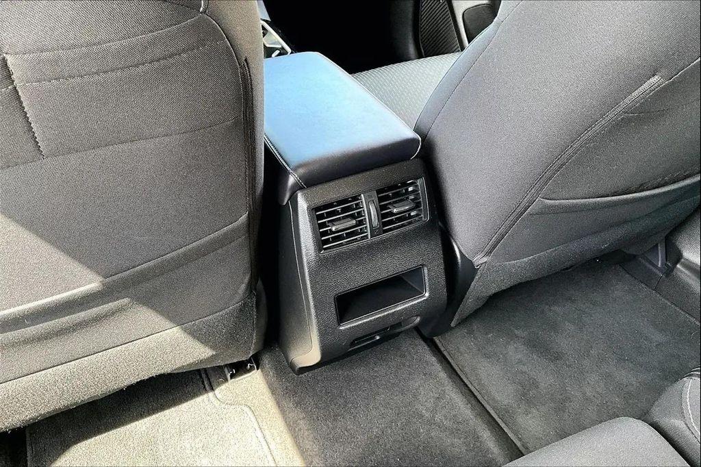 used 2025 Mitsubishi Outlander car, priced at $24,900