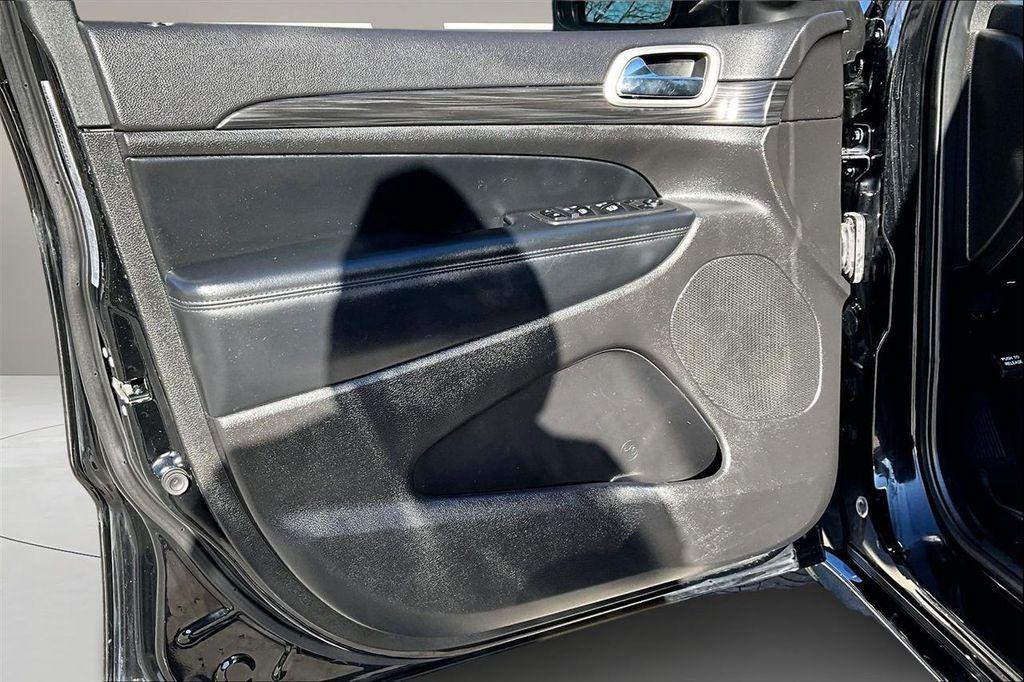 used 2021 Jeep Grand Cherokee car, priced at $19,500