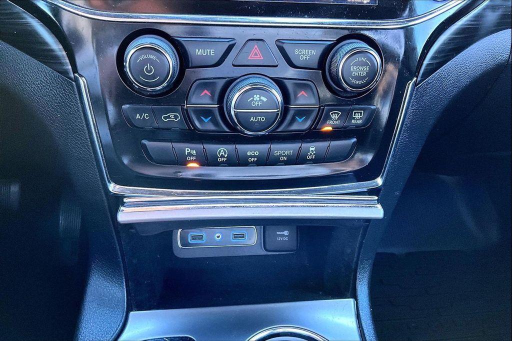 used 2021 Jeep Grand Cherokee car, priced at $19,500