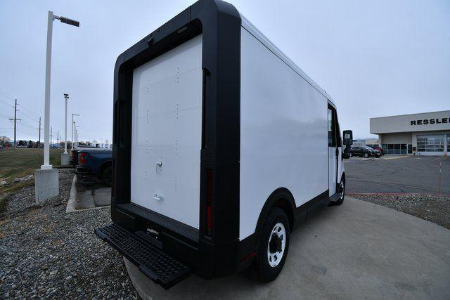 new 2025 Chevrolet BrightDrop 400 car, priced at $80,881