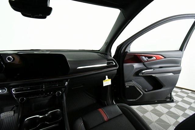 new 2026 Chevrolet Traverse car, priced at $57,098