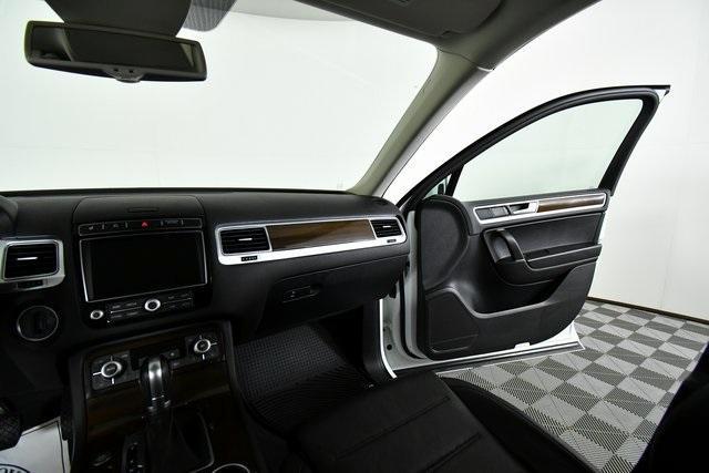 used 2016 Volkswagen Touareg car, priced at $11,492